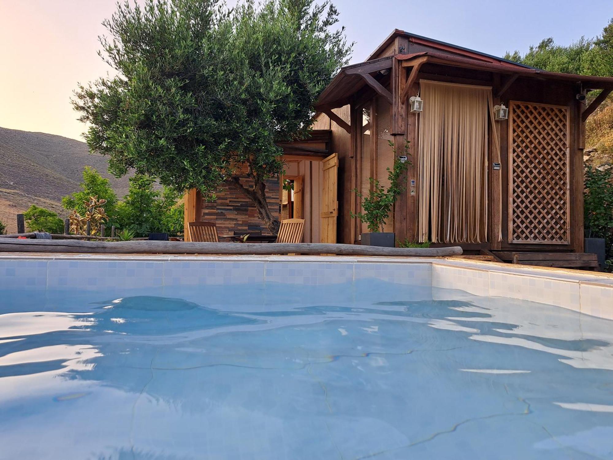 Wooden House At The Mountain-Private Guest House Paranimfoi Ngoại thất bức ảnh