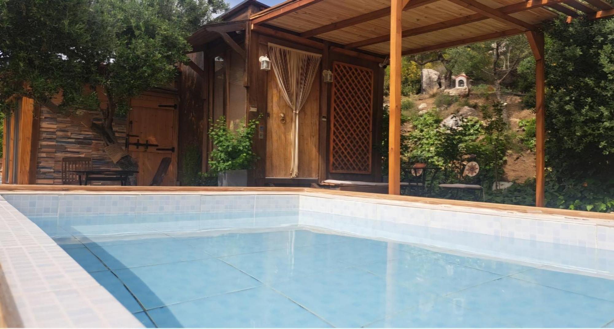Wooden House At The Mountain-Private Guest House Paranimfoi Ngoại thất bức ảnh